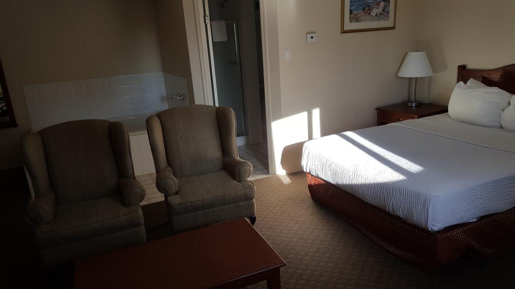 Knights Inn Lethbridge Kültér fotó